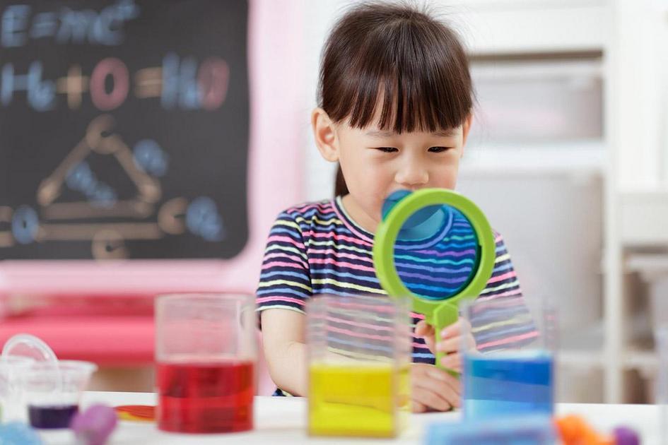 Como Escolher os Brinquedos Montessori Ideais para o Desenvolvimento do Seu Bebê Como Escolher os Brinquedos Montessori Ideais para o Desenvolvimento do Seu Bebê