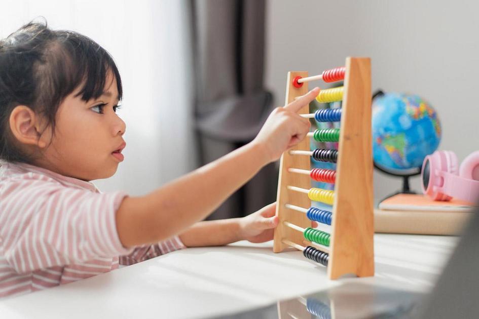 Atividades práticas Montessori que despertam o amor pela ciência