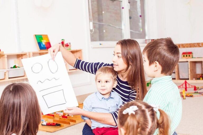 organizar brinquedos montessori